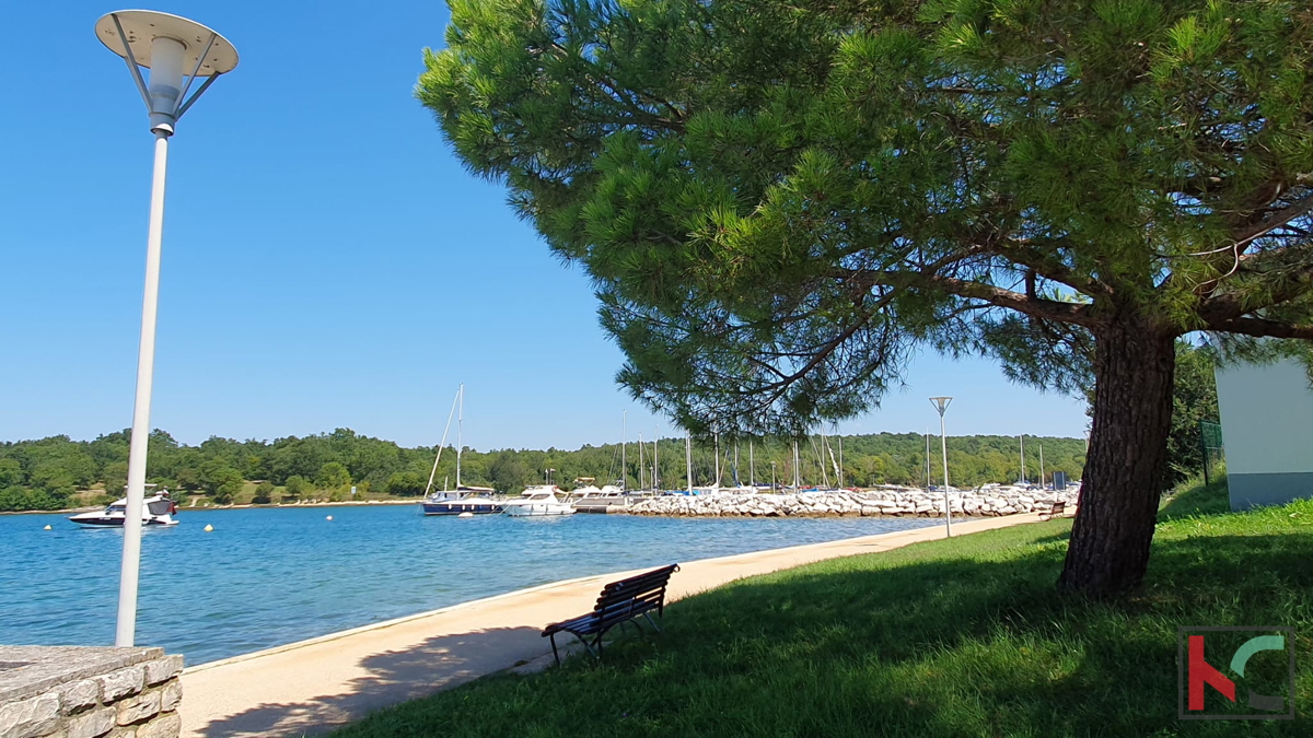 Poreč, Červar Porat, dvosobno stanovanje z galerijo, 100 metrov od morja #prodaja