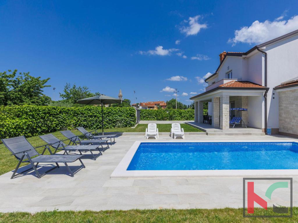 Istra, Poreč, počitniška hiša z bazenom in urejenim vrtom, #prodaja