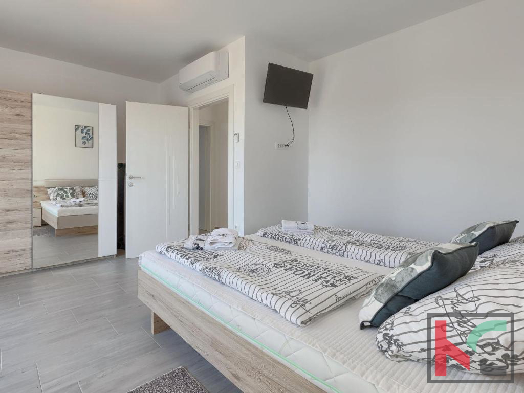 Istra, Poreč, počitniška hiša z bazenom in urejenim vrtom, #prodaja