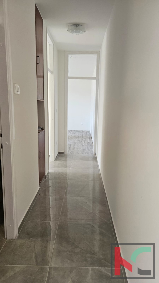 Pula, Vidikovac, stanovanje 59,26 m2 s teraso in dvigalom na odlični lokaciji
