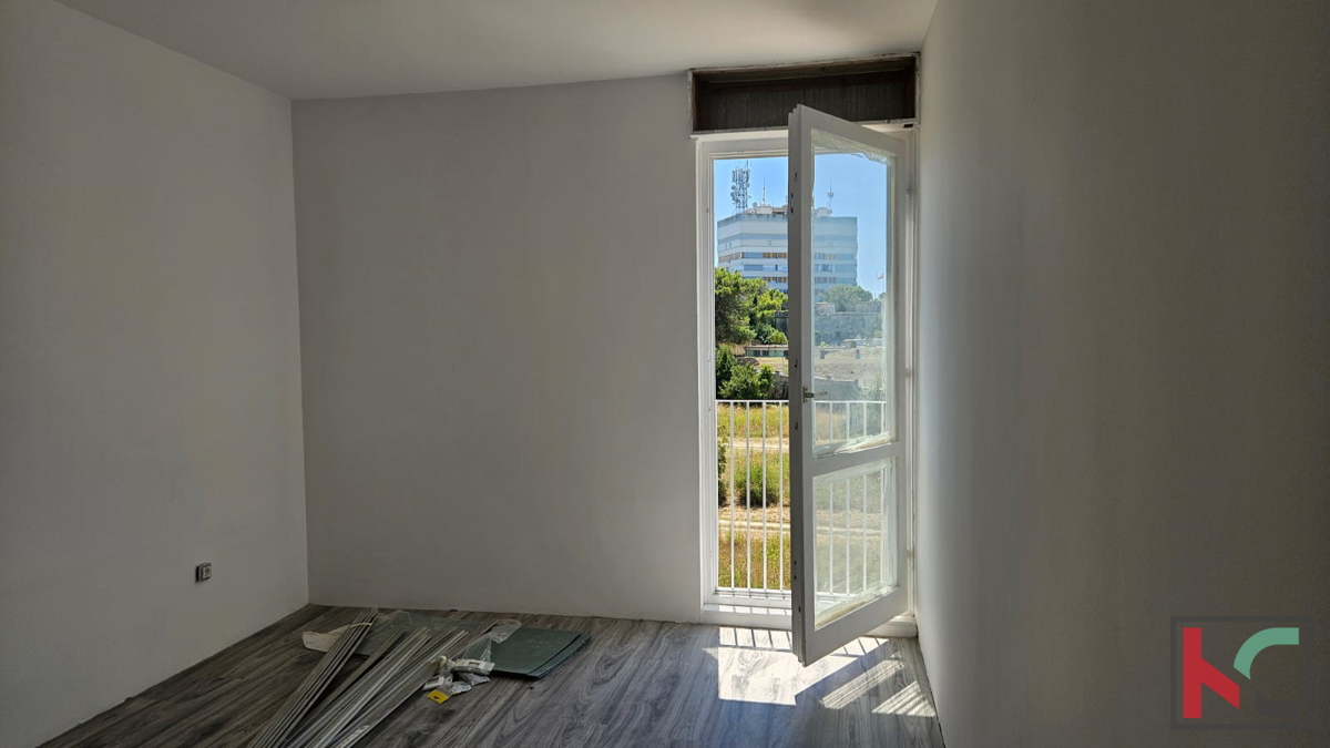Pula, Vidikovac, stanovanje 59,26 m2 s teraso in dvigalom na odlični lokaciji