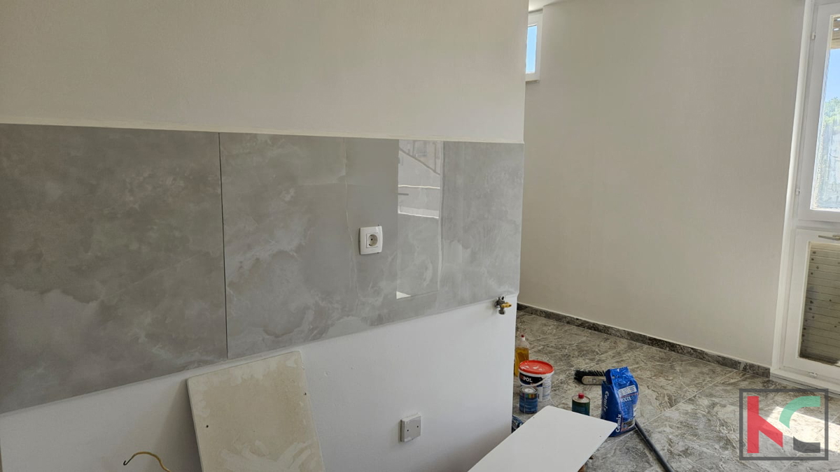 Pula, Vidikovac, stanovanje 59,26 m2 s teraso in dvigalom na odlični lokaciji