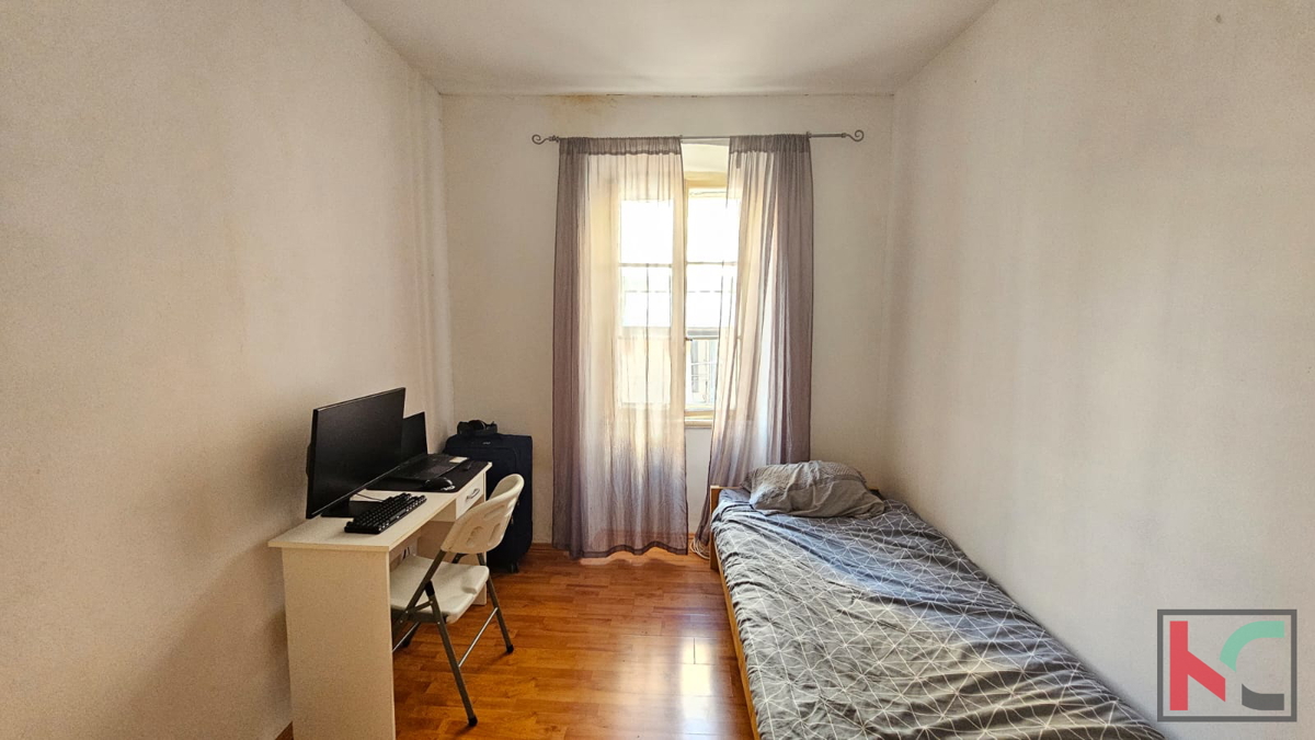 ISTRA, PULA, TROSOBNO STANOVANJE V CENTRU, 55.66M2, #PRODAMO