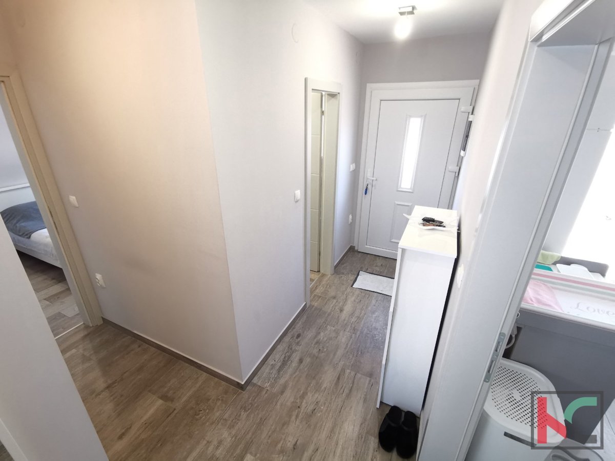 Pula, okolica, montažna hiža 33m2 z vrtom 367m2, mirna lokacija