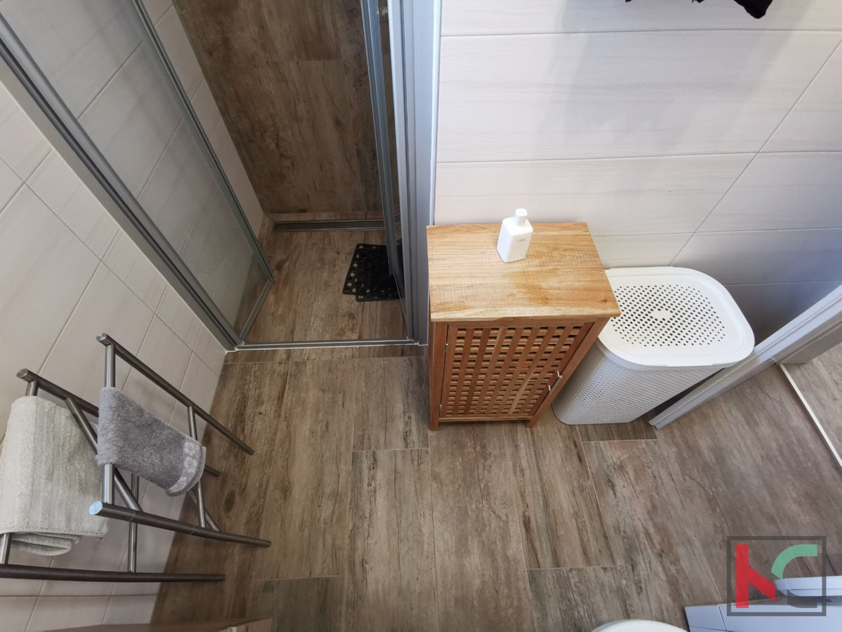 Pula, okolica, montažna hiža 33m2 z vrtom 367m2, mirna lokacija