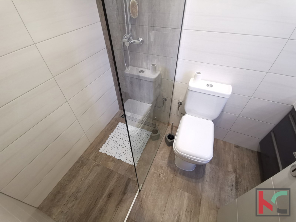 Pula, okolica, montažna hiža 33m2 z vrtom 367m2, mirna lokacija