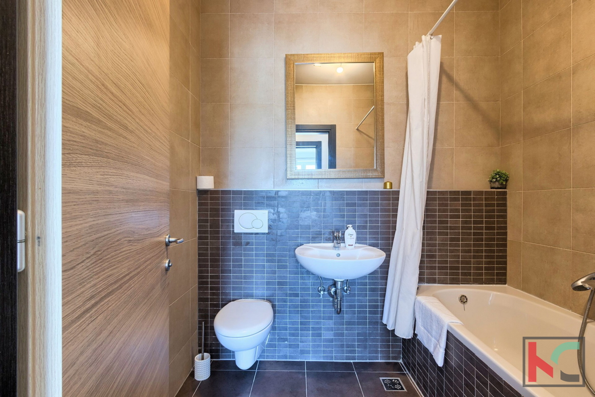 Istra, Peroj 176,65 m2, moderen penthouse nedaleč od morja