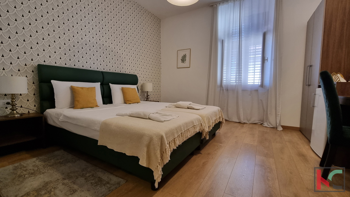 Pula, Center, atraktivno stanovanje s tremi namestitvenimi enotami za najem