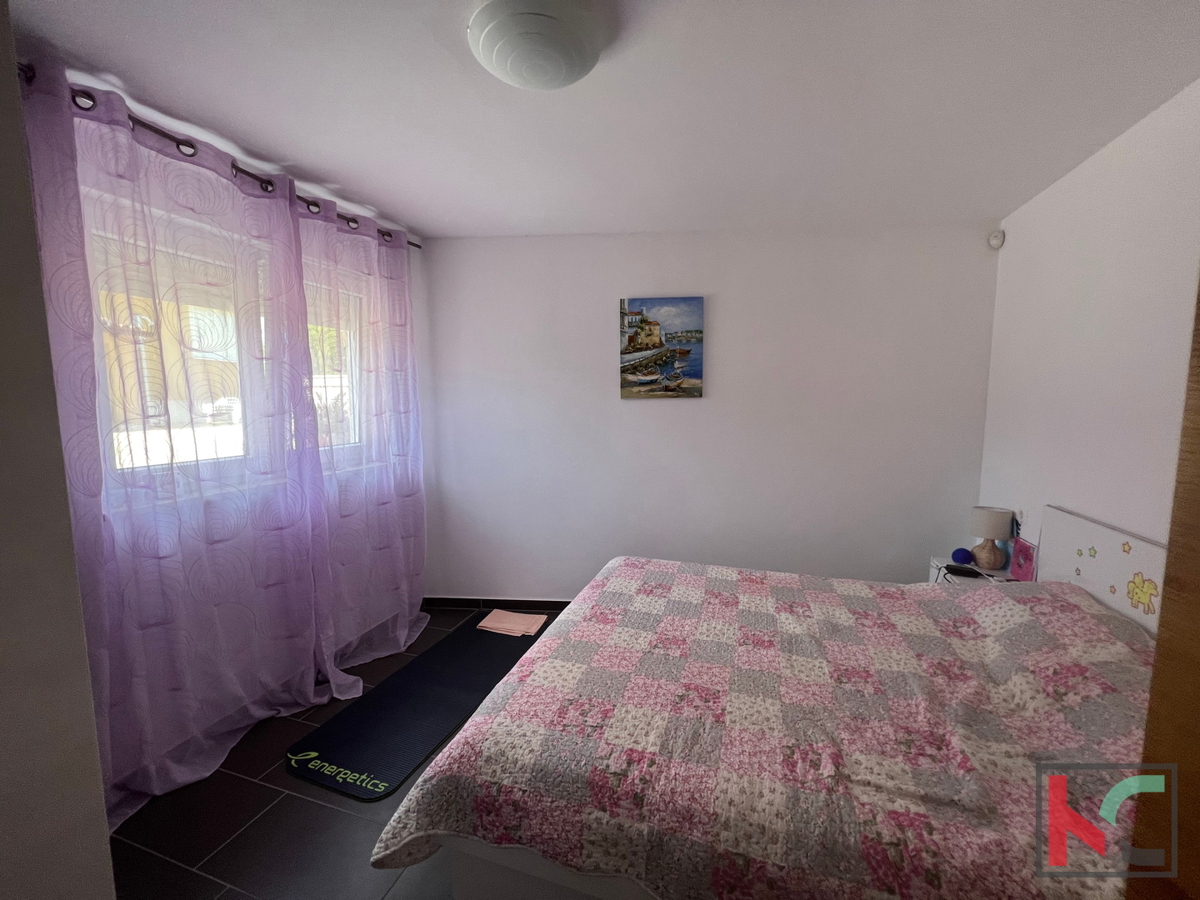 Istra, Medulin, luksuzno dvoetažno stanovanje 122,60 m2, pogled na morje, bazen