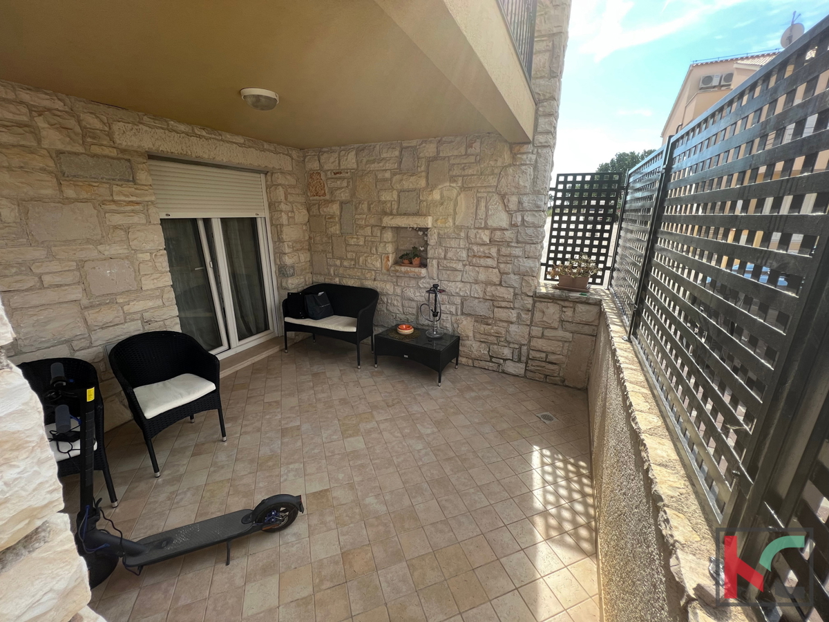 Istra, Medulin, luksuzno dvoetažno stanovanje 122,60 m2, pogled na morje, bazen