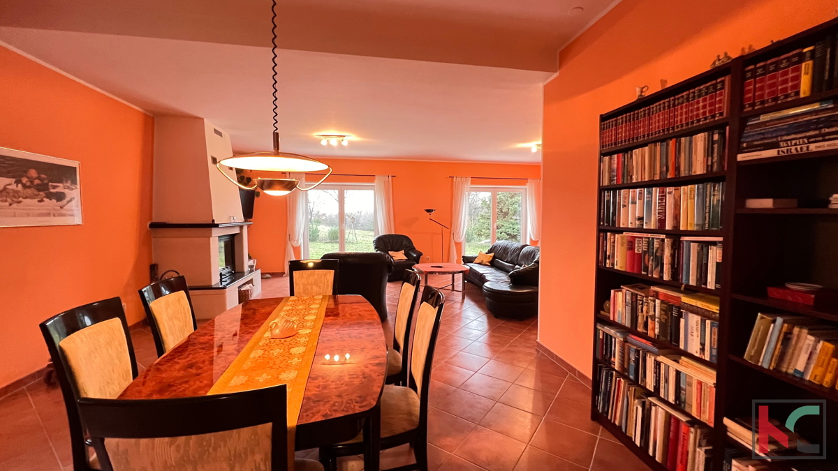 Istra, Poreč, samostojna hiša z urejenim vrtom na odlični lokaciji, #prodaja