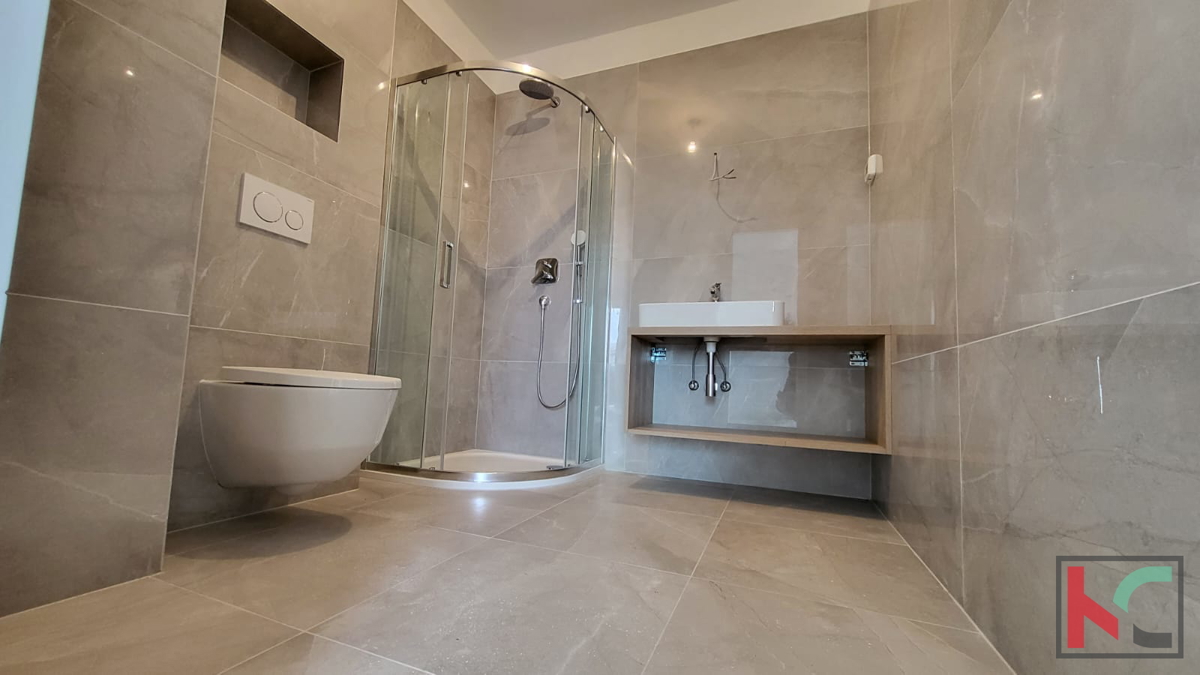 Istra - Premantura - Volme, apartma 75m2 v luksuzni novogradnji s pogledom na morje