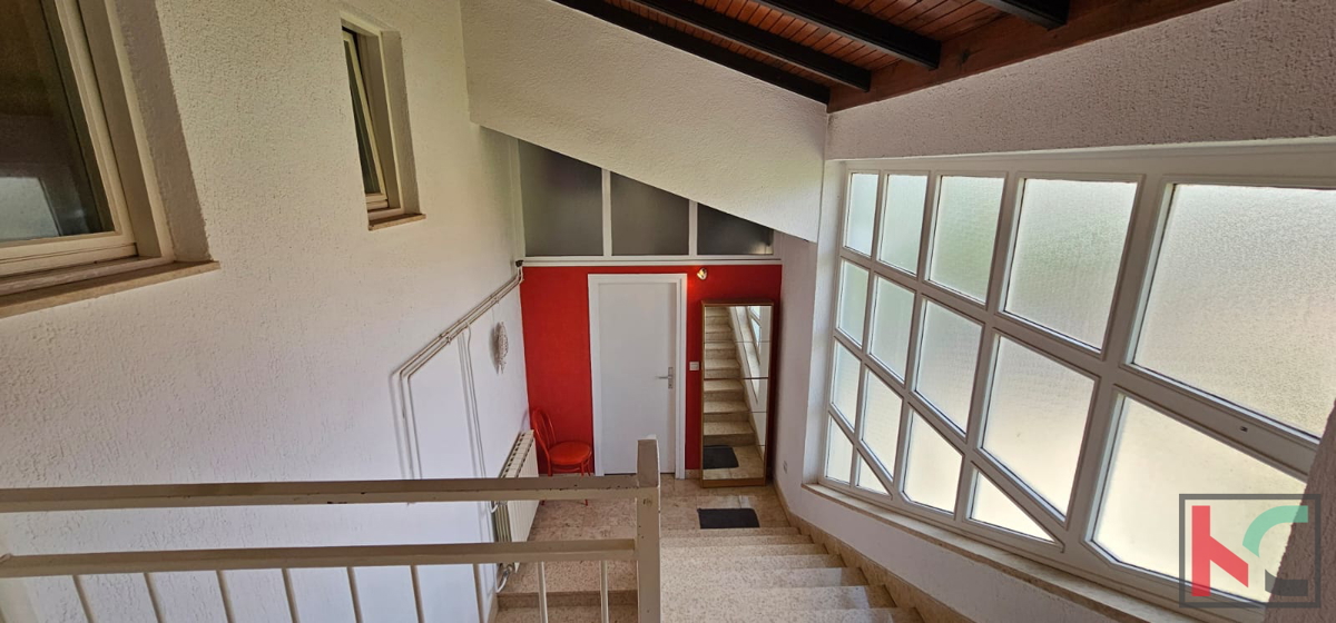 Istra, Pula, udobno družinsko stanovanje 3SS+DB 133,29m2 z urejenim vrtom, mirna lokacija, #prodaja