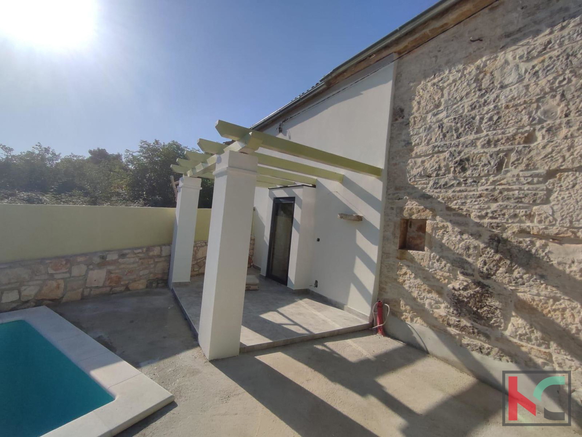 Istra, Svetvinčenat, prenovljena kamnita hiša z bazenom, #prodaja