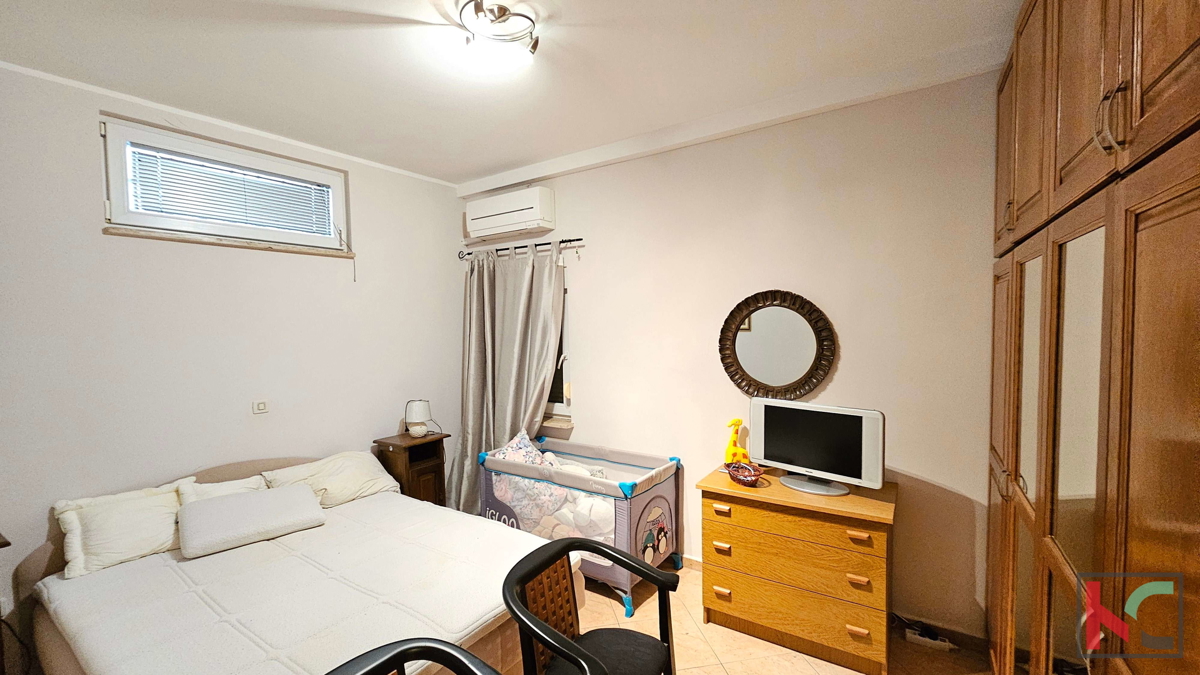 Istra, Rovinj, apartma z rustikalno konobo, terasa, 550m do plaže, #prodaja