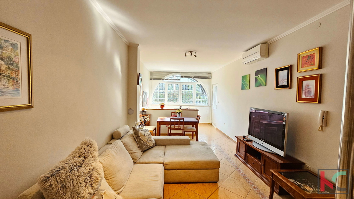 Istra, Rovinj, apartma z rustikalno konobo, terasa, 550m do plaže, #prodaja