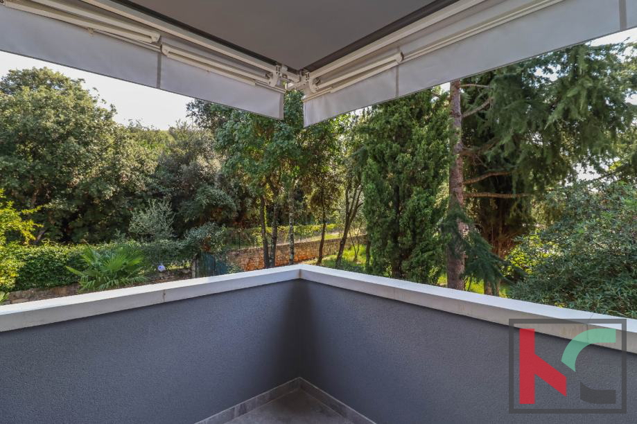 Istra, Rovinj, prodamo apartma v dveh etažah s parkirnim mestom, 91m2 #