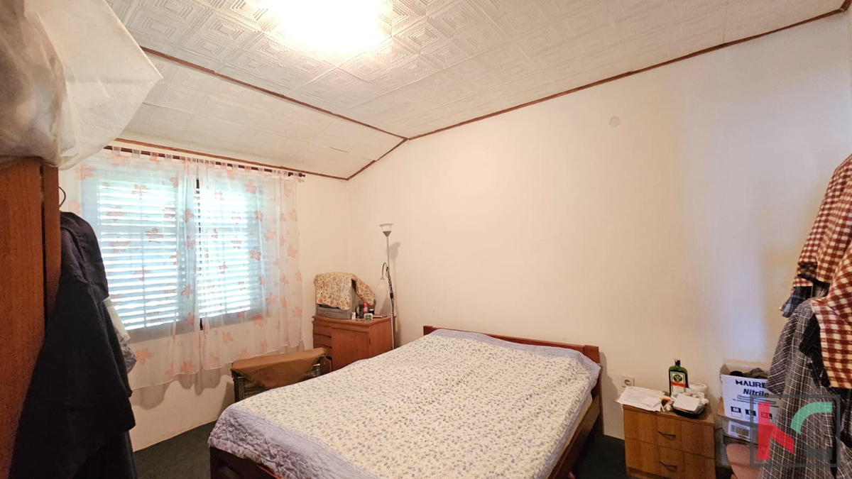 Istra, Ližnjan, Jadreški, hiša s poslovnim prostorom in večjim vrtom, #prodaja