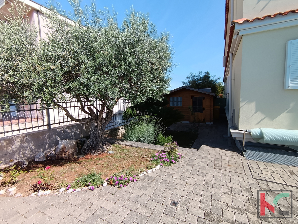 ISTRA, POREČ, STANOVANJE Z DVEMA SPALNICAMA IN ZASEBNIM BAZENOM, #PRODAJA
