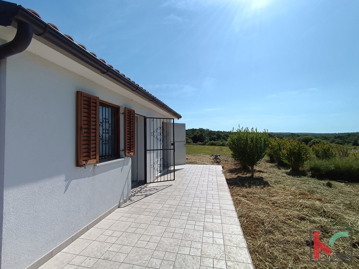 ISTRA, OBMOČJE ROVINJA, VIKEND HIŠA Z VELIKIM ZEMLJIŠČEM, #PRODAJA