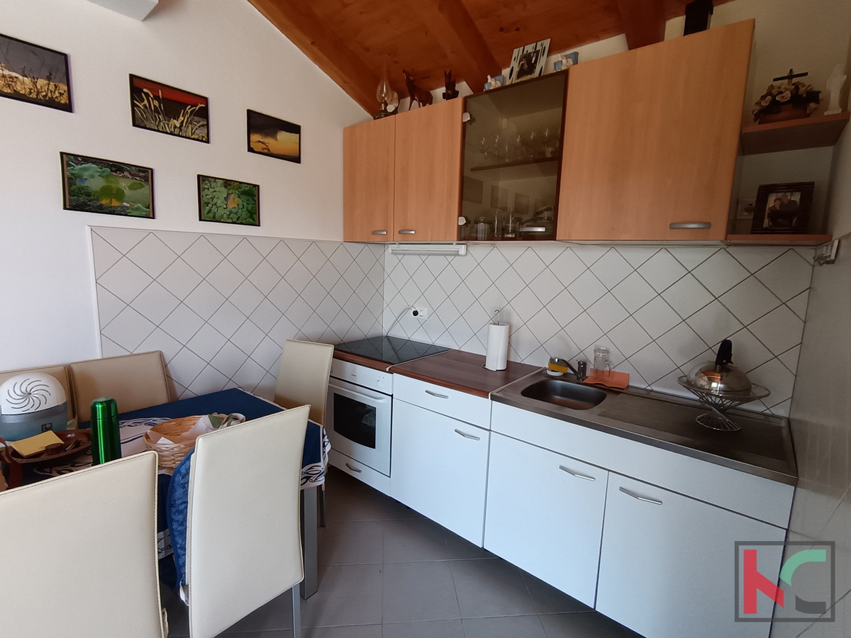 ISTRA, OBMOČJE ROVINJA, VIKEND HIŠA Z VELIKIM ZEMLJIŠČEM, #PRODAJA