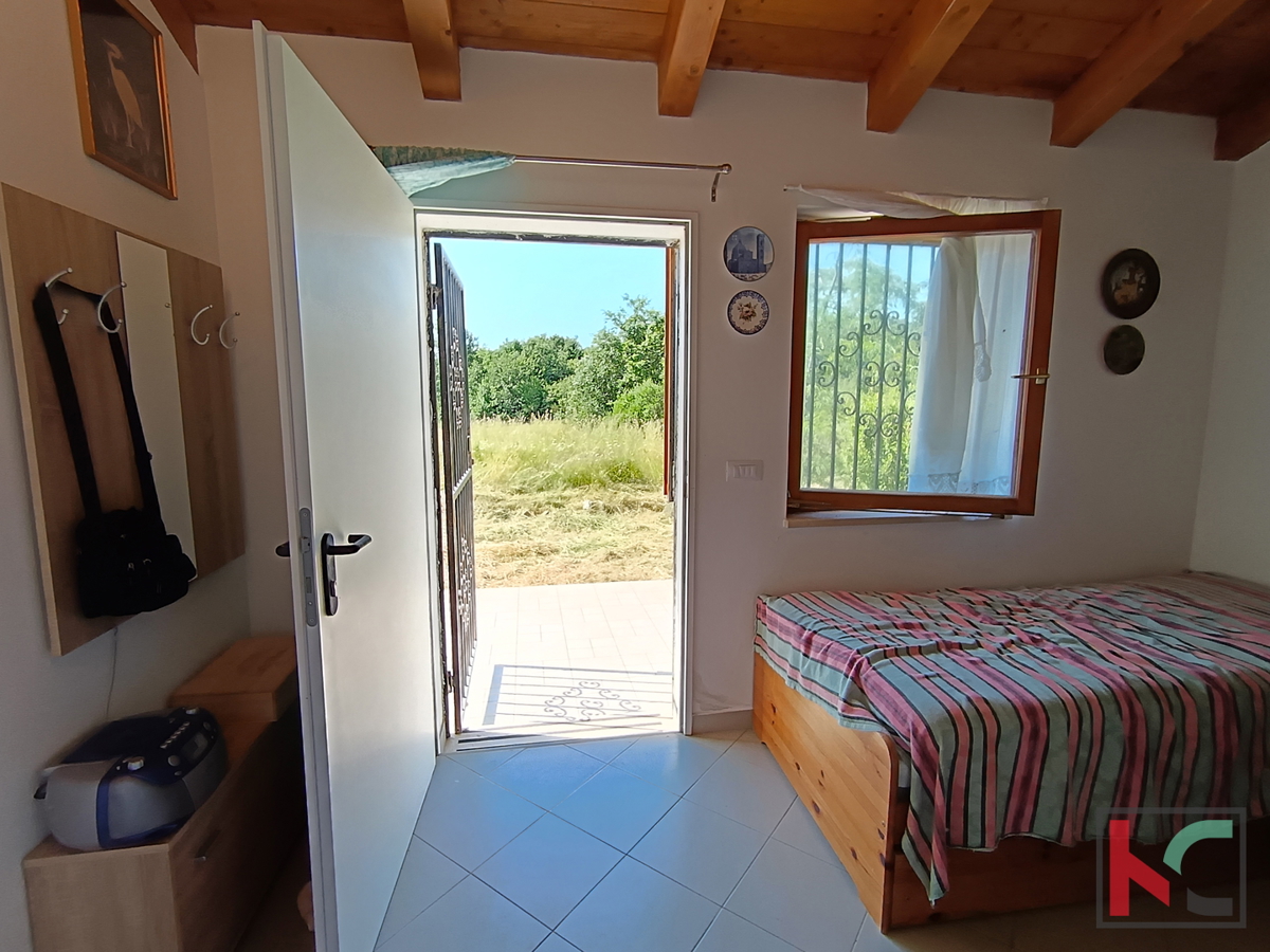 ISTRA, OBMOČJE ROVINJA, VIKEND HIŠA Z VELIKIM ZEMLJIŠČEM, #PRODAJA