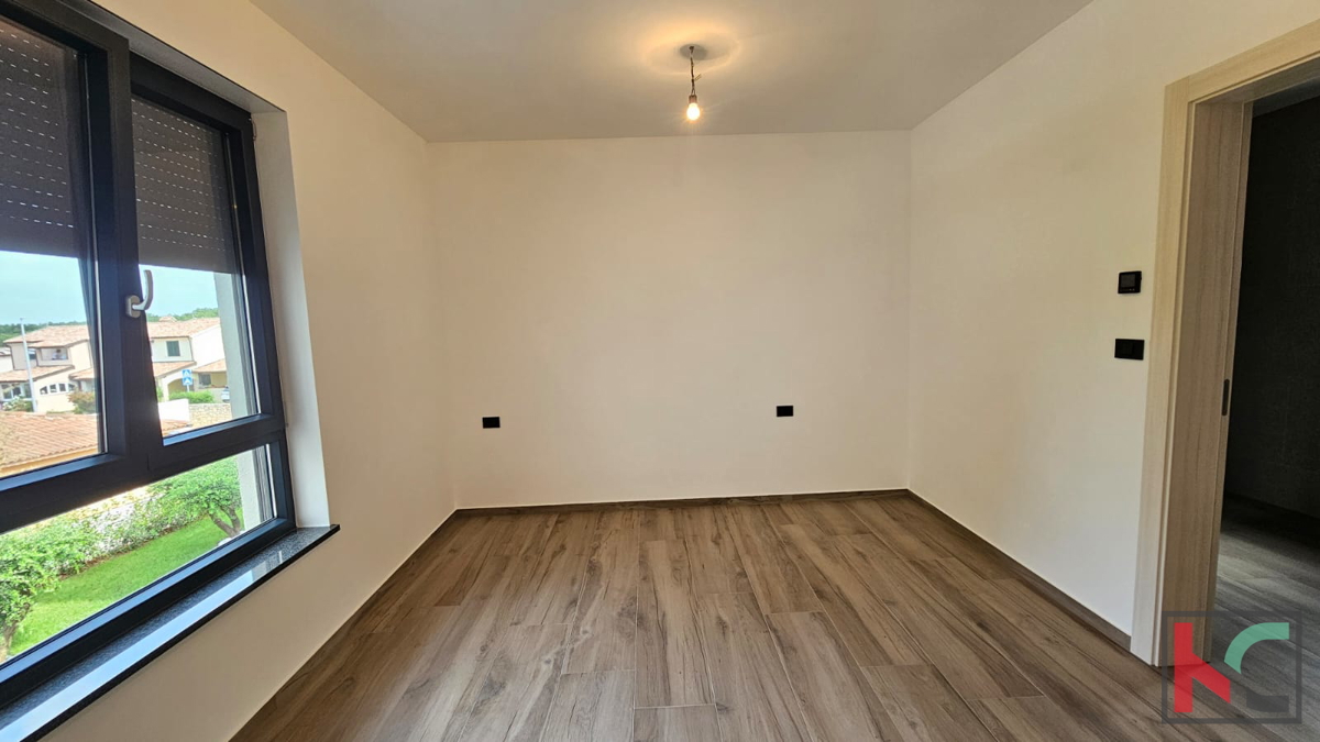 Istra, Medulin, dvojček v izgradnji z bazenom in vrtom, garaža, blizu morja, #prodaja