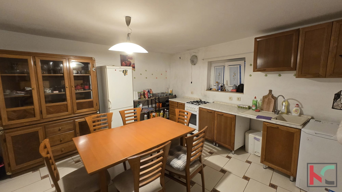 ISTRA, LIŽNJAN, UREJENA KAMNITA HIŠA V SREDIŠČU, #PRODAJA