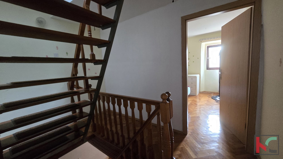 ISTRA, LIŽNJAN, UREJENA KAMNITA HIŠA V SREDIŠČU, #PRODAJA