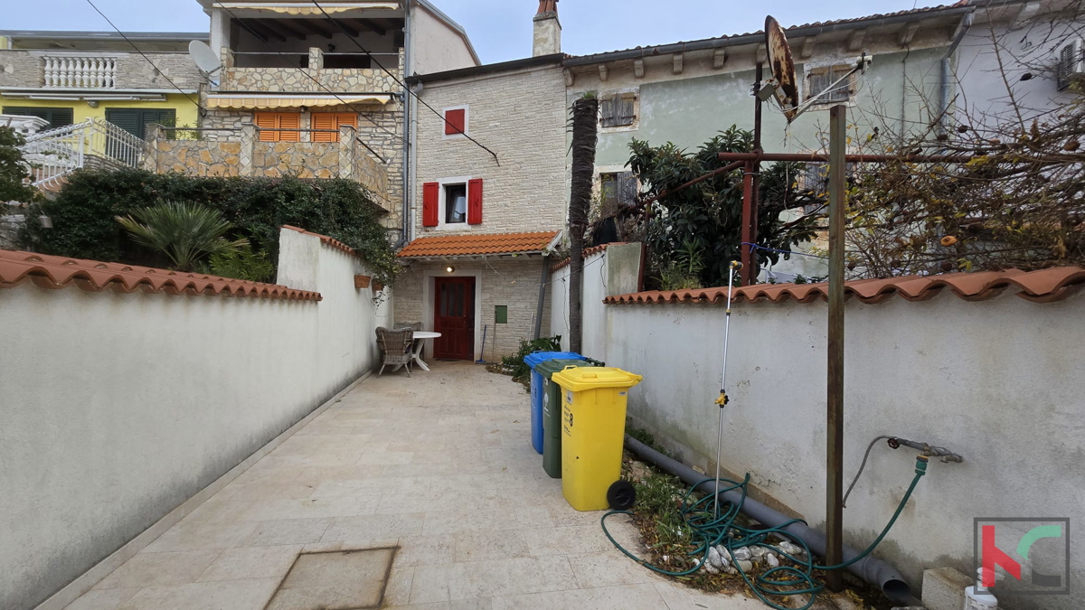 ISTRA, LIŽNJAN, UREJENA KAMNITA HIŠA V SREDIŠČU, #PRODAJA