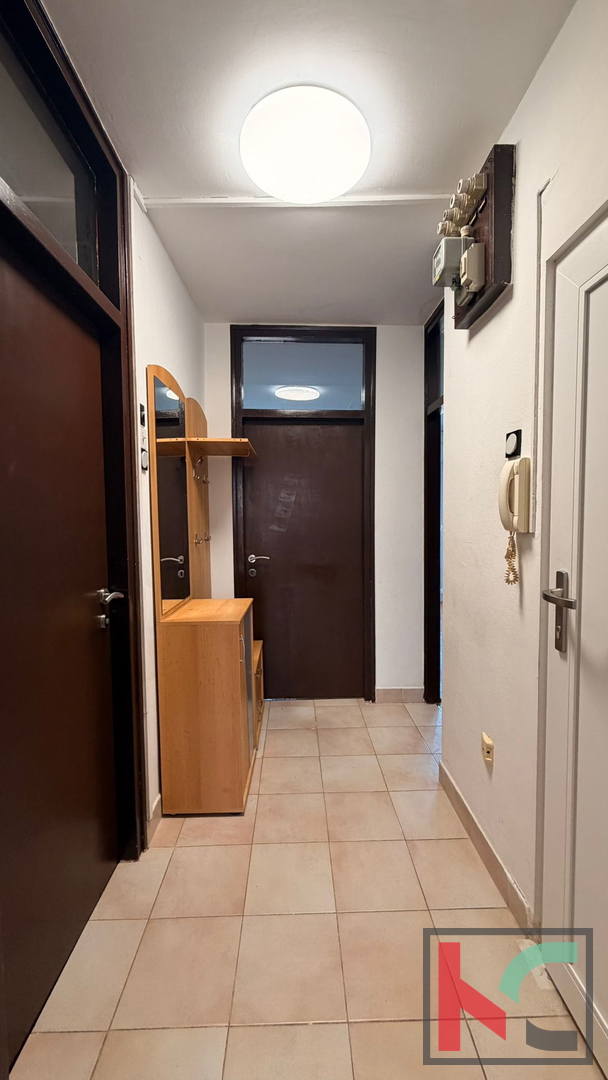 PULA, STOJA, 2 SPALNICI IN DNEVNA SOBA #PRODAJA