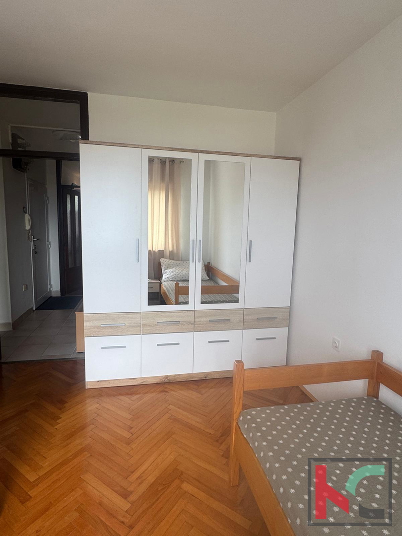 PULA, STOJA, 2 SPALNICI IN DNEVNA SOBA #PRODAJA