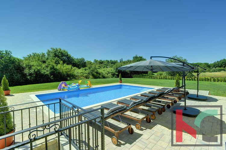 Rovinj, kombinacija moderne in rustikalne vile z bazenom na 2500m2 velikem vrtu