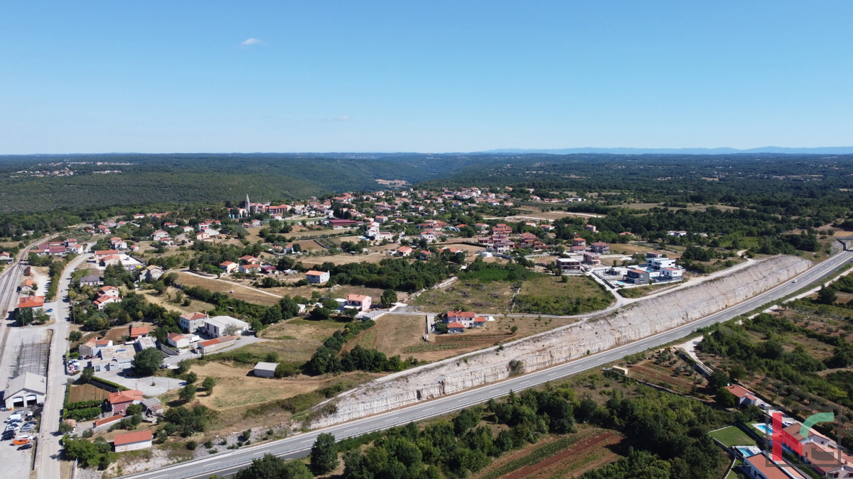 Istra, Kanfanar, atraktivne podeželske hiše za dopust, priložnost za investicijo