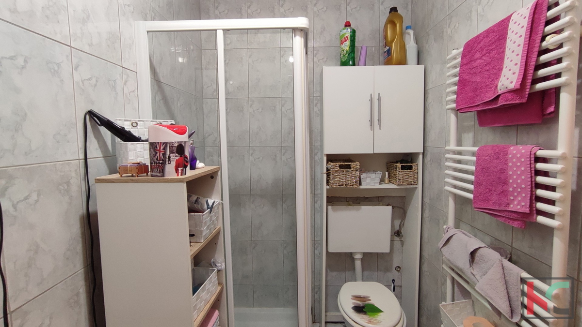 Istra, Ližnjan, Jadreški, apartma 59,88 m2 v novejši stavbi z vrtom, #prodaja