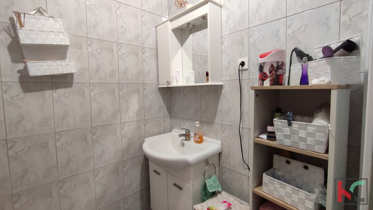 Istra, Ližnjan, Jadreški, apartma 59,88 m2 v novejši stavbi z vrtom, #prodaja