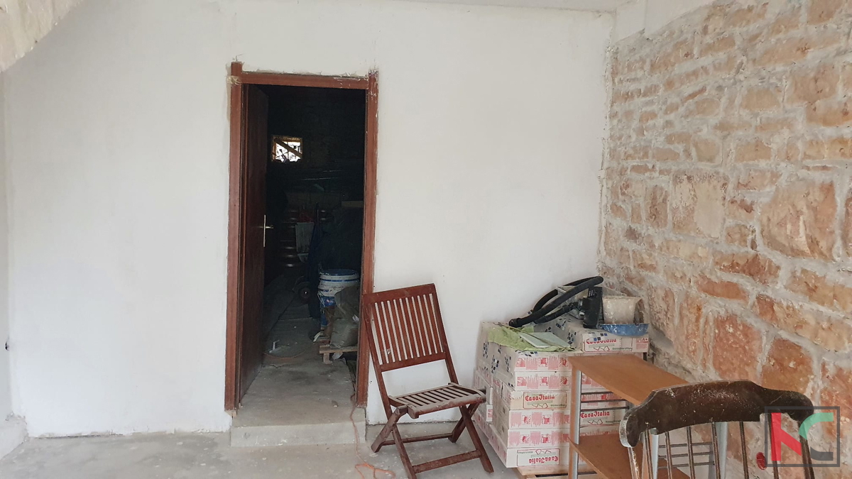 Istra, kamnita hiša v okolici Rovinja, 120m2, v visoki roh-bau fazi s pogledom na morje, #prodaja