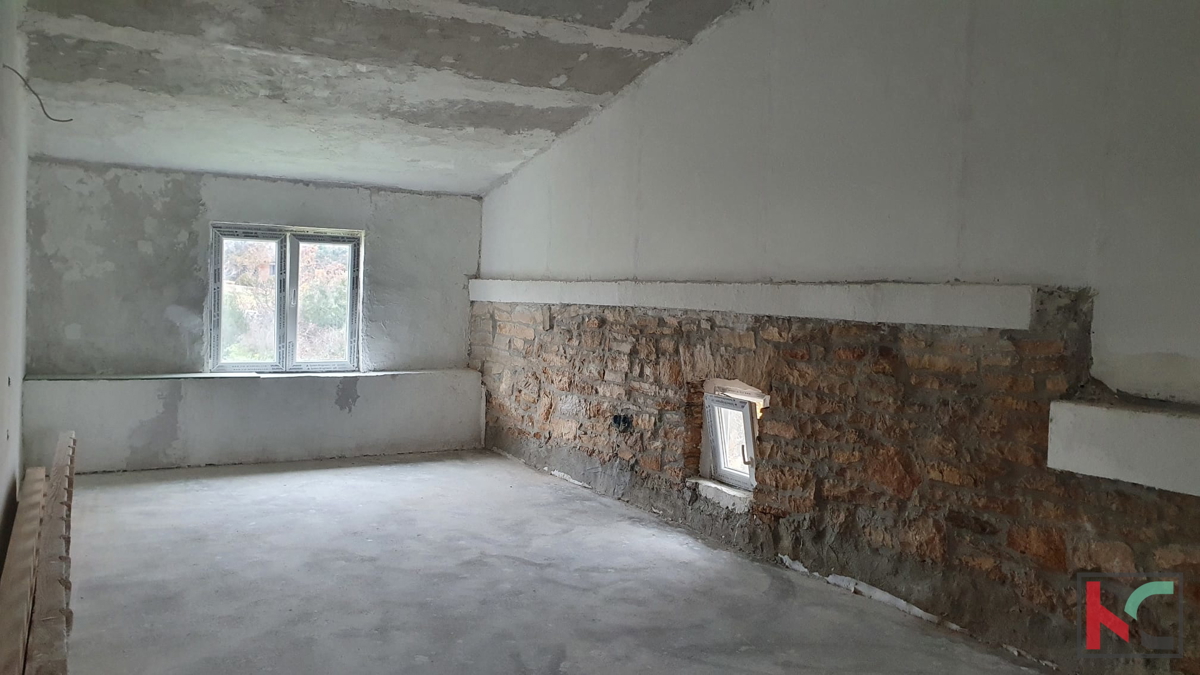 Istra, kamnita hiša v okolici Rovinja, 120m2, v visoki roh-bau fazi s pogledom na morje, #prodaja