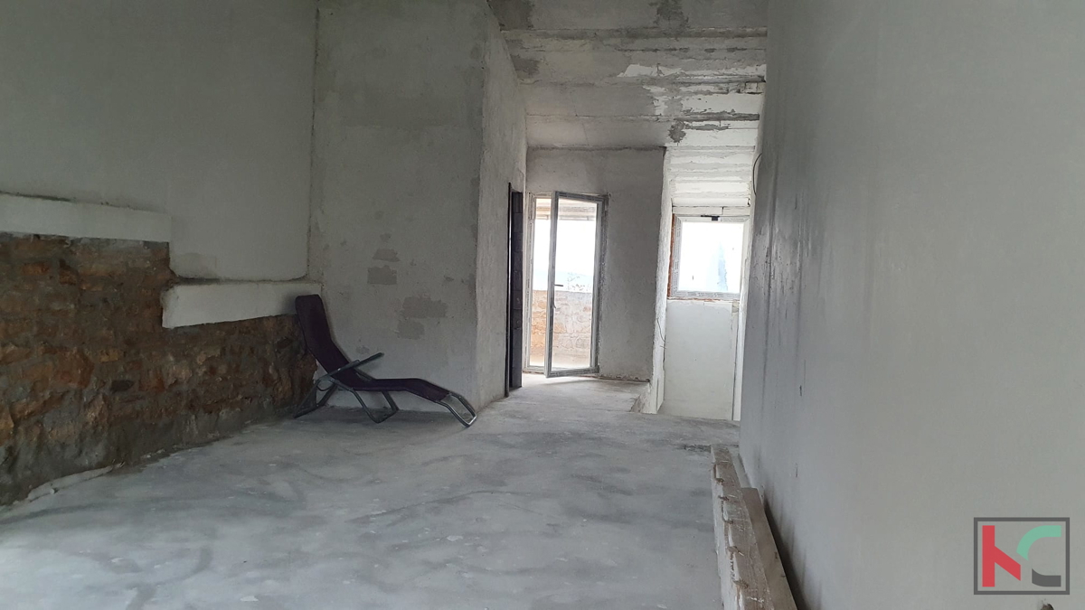 Istra, kamnita hiša v okolici Rovinja, 120m2, v visoki roh-bau fazi s pogledom na morje, #prodaja