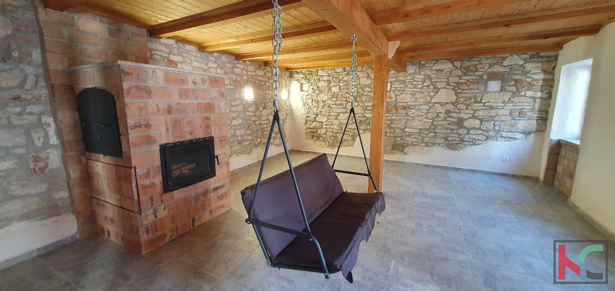 Pula, Center, hiša z dvema apartmajema, dodatno hišo in vrtom #prodaja