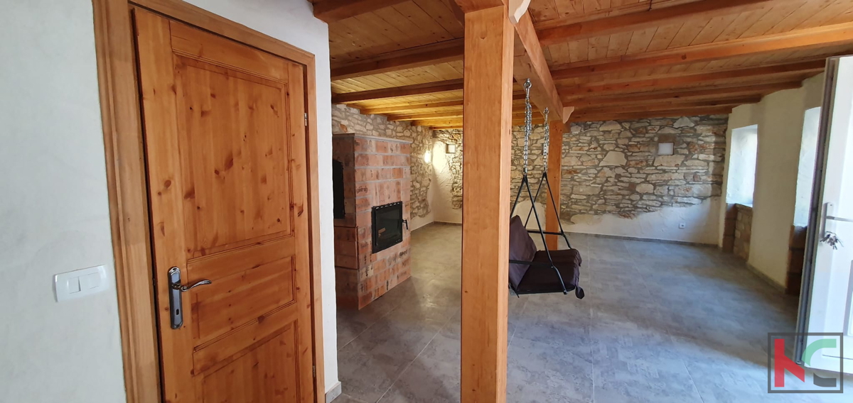 Pula, Center, hiša z dvema apartmajema, dodatno hišo in vrtom #prodaja