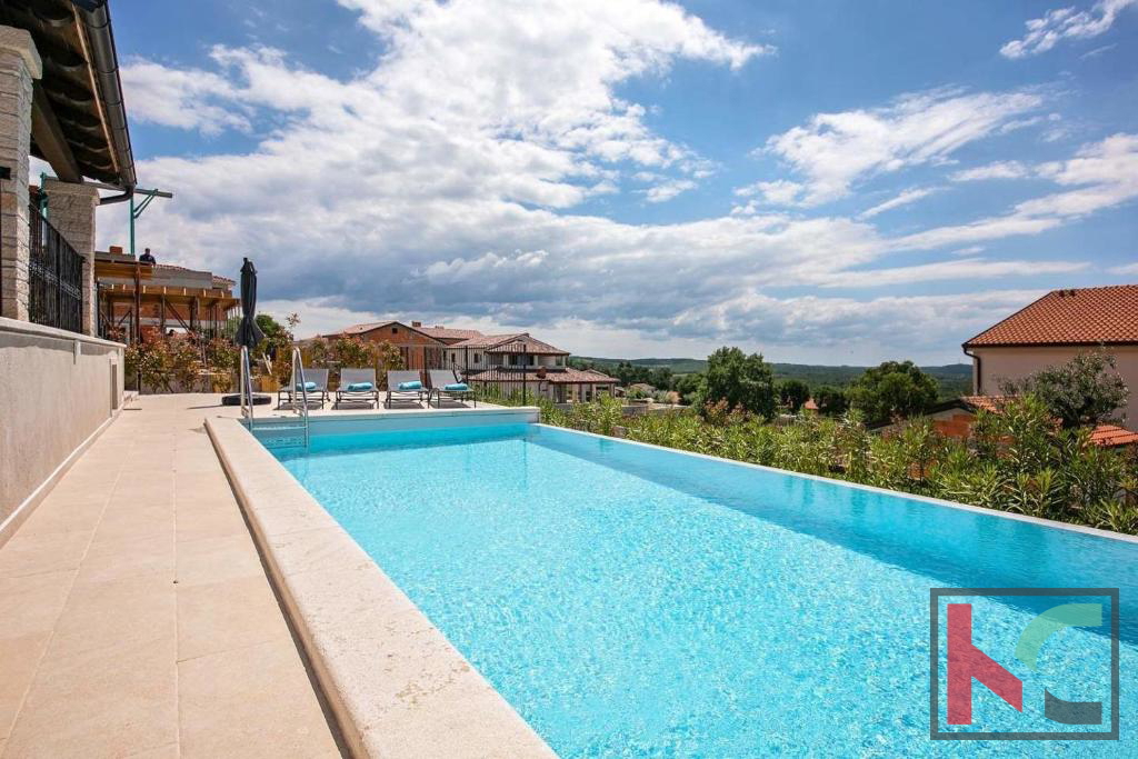 Istra, Sveti Lovreč, vila s 4 sobami in bazenom #prodaja