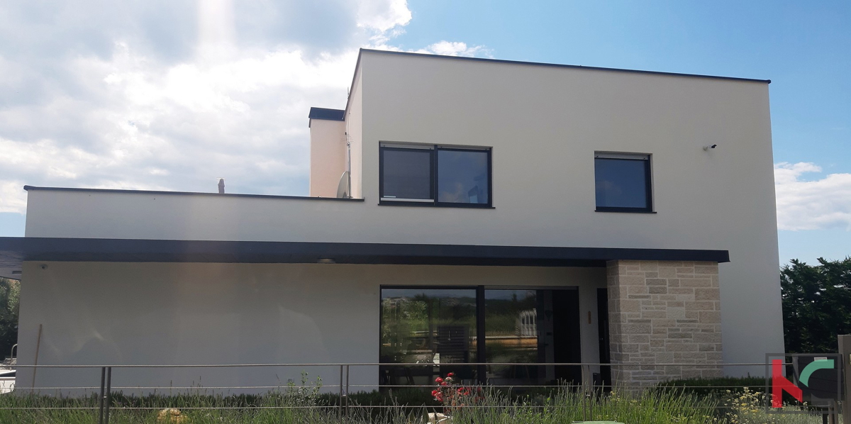 Istra, Višnjan, moderna hiša z bazenom in vrtom, 4 ss, #prodaja