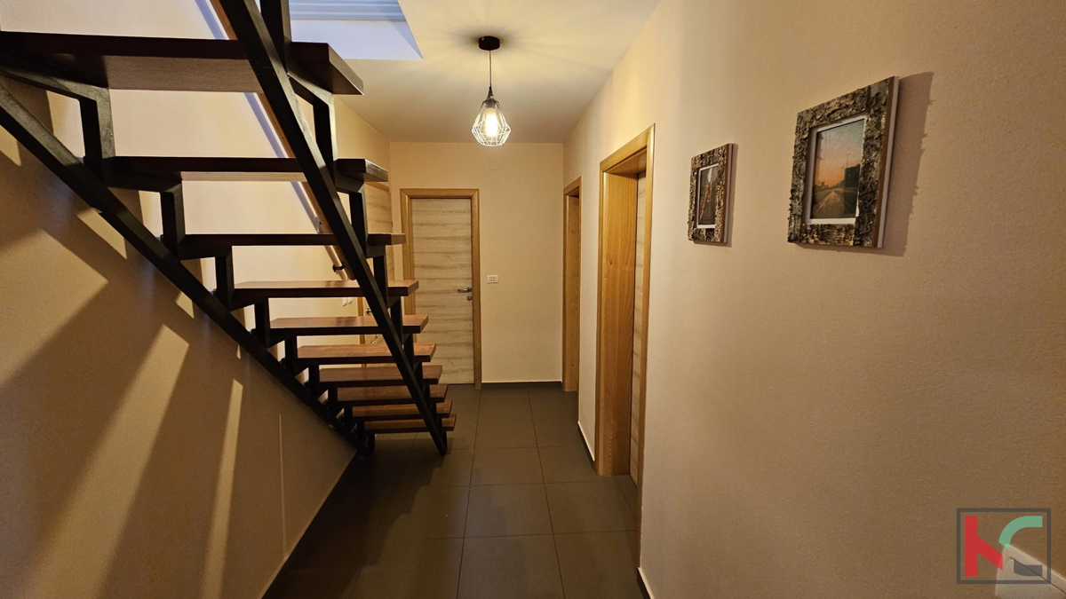 Istra, Pula, veliko dvoetažno stanovanje 4SS+DB #prodaja