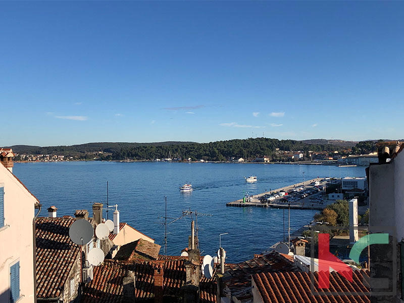 Rovinj, center, dvoetažni apartma s pogledom na morje 75,40m2 #prodaja
