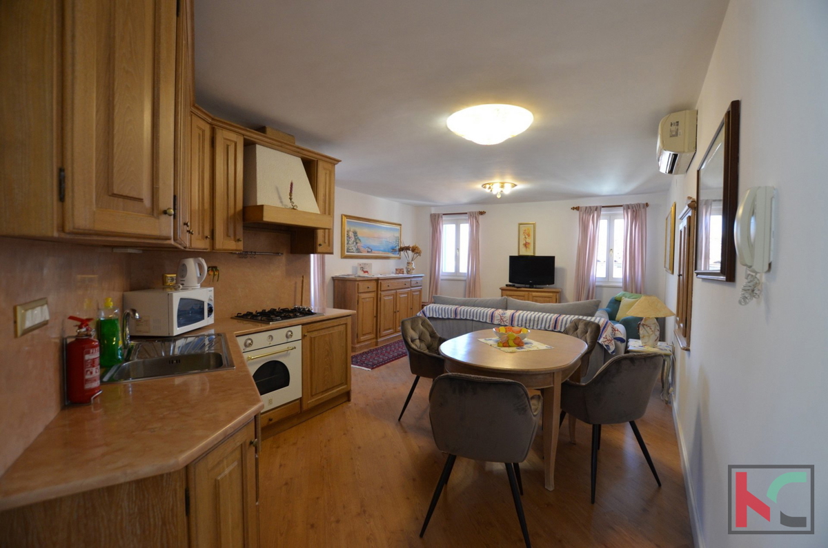 Rovinj, center, dvoetažni apartma s pogledom na morje 75,40m2 #prodaja