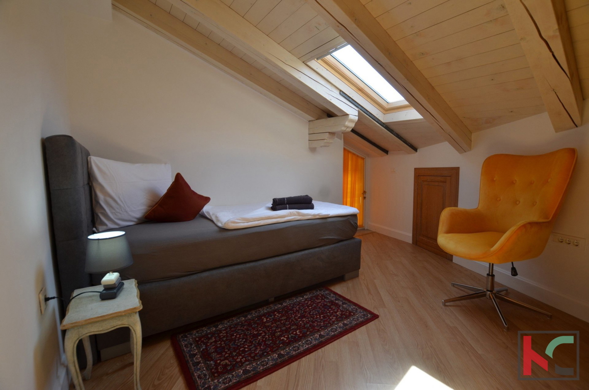 Rovinj, center, dvoetažni apartma s pogledom na morje 75,40m2 #prodaja
