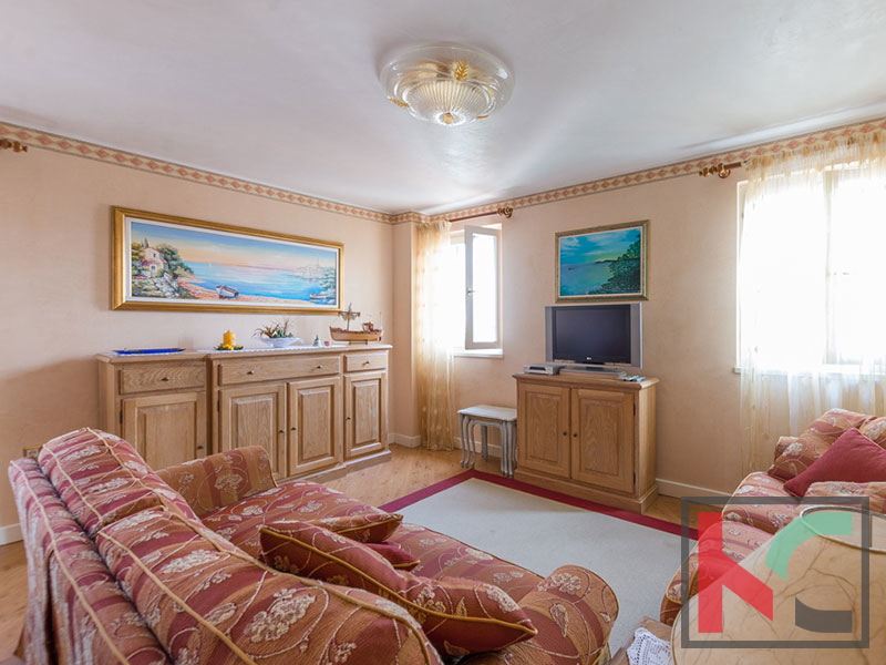 Rovinj, center, dvoetažni apartma s pogledom na morje 75,40m2 #prodaja