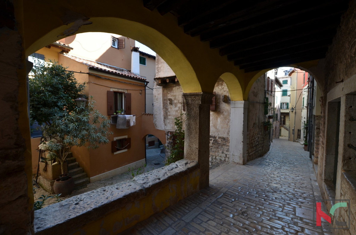 Rovinj, center, dvoetažni apartma s pogledom na morje 75,40m2 #prodaja