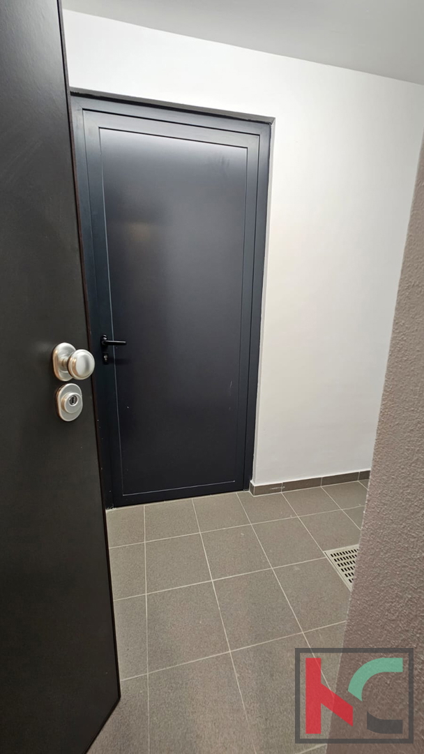 Rovinj, luksuzno stanovanje 100 m od morja z lastnim vrtom in vrtom, bivalna površina 127,50 m2 #prodaja
